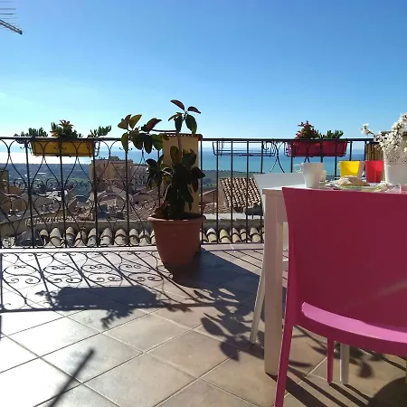 ベッド・アンド・ブレックファスト La Terrazza Di Girgenti アグリジェント